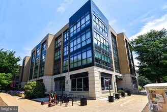 Building Photo - 1794 Lanier Pl NW