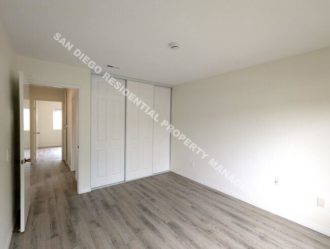 Building Photo - 4749 Canterbury Ct