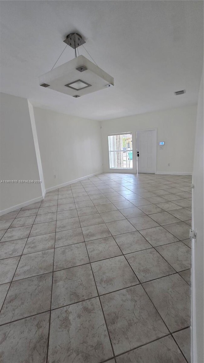 Building Photo - 15826 SW 138th Terrace