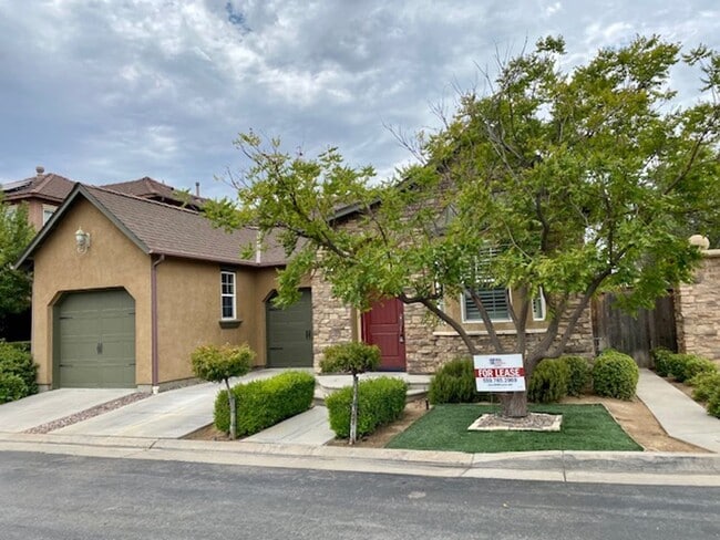 Building Photo - $2,295 Harlan Ranch, 3 Bedroom - N. Todd H...