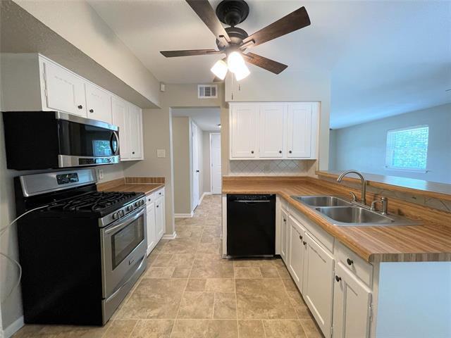 Building Photo - 2317 English Dr