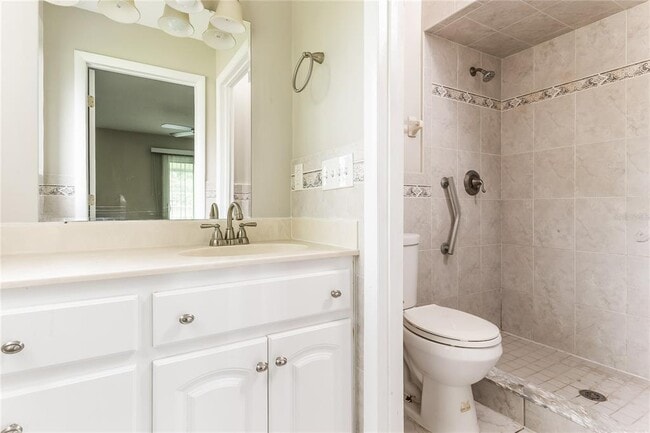 Building Photo - 1517 Colony Ave