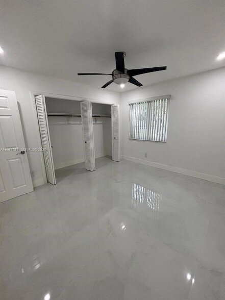 Building Photo - 12253 SW 82nd Ave