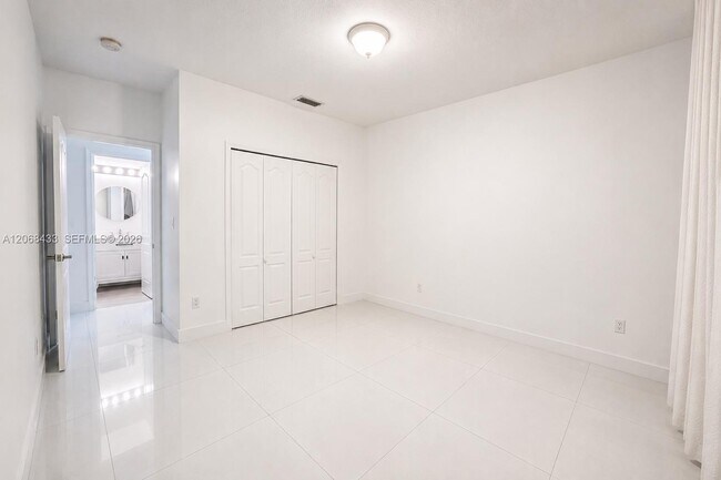 Building Photo - 14180 SW 8th Terrace