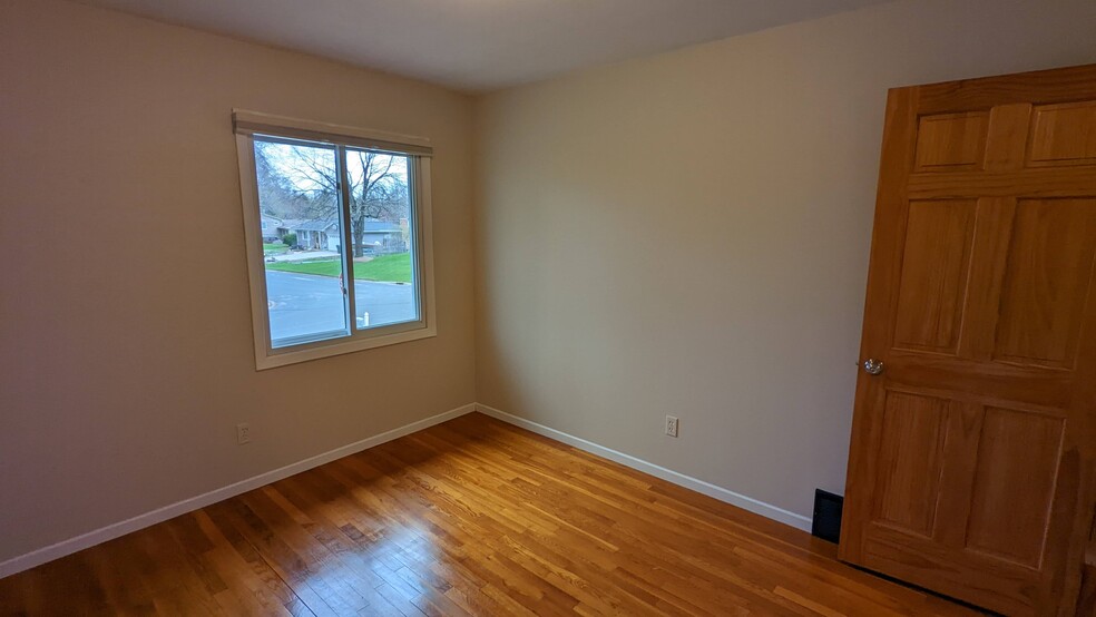 Upper Level Bedroom Overlooking Front Yard - 1870 Jade Ln