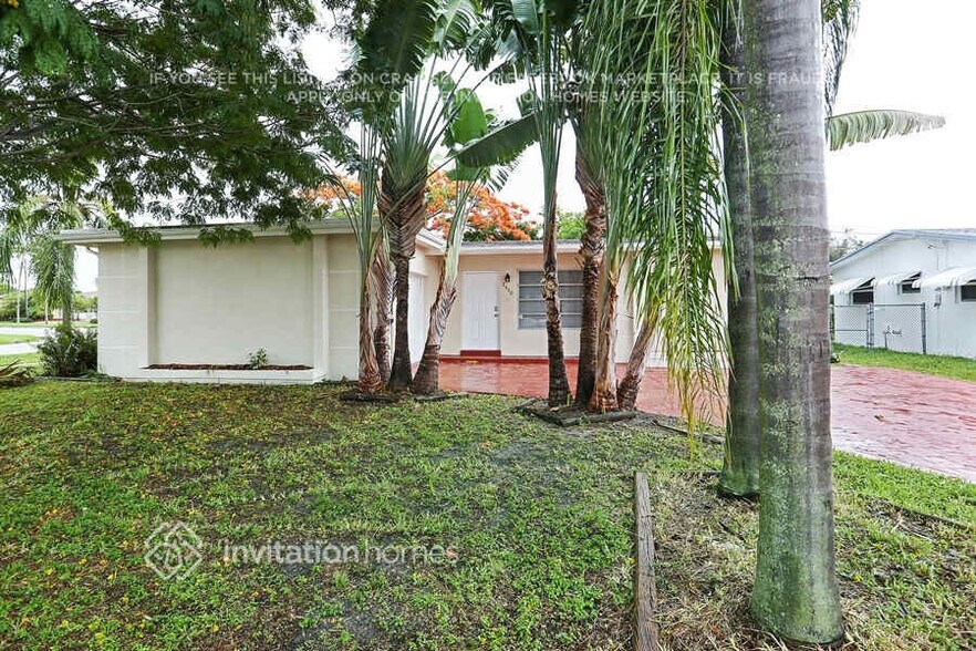 Building Photo - 2430 NW 81st Ave
