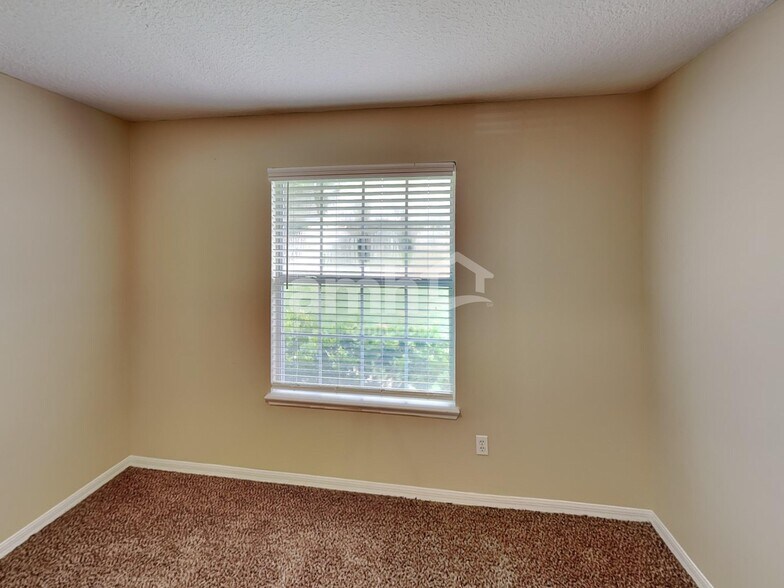 Building Photo - 4770 Mountain Breeze Ct S