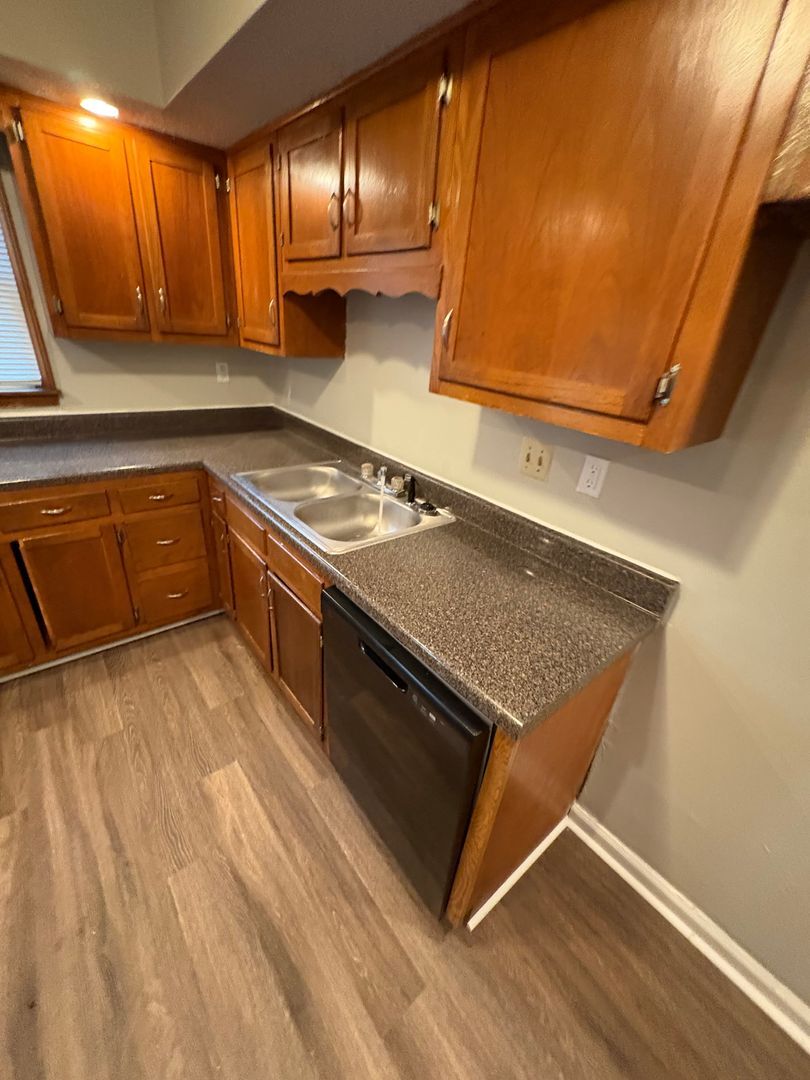 Building Photo - 3463 Lichterman Rd