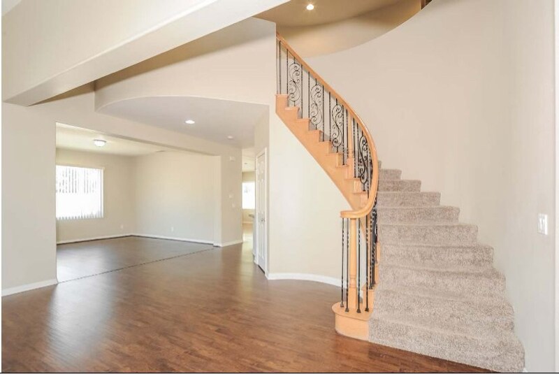 Building Photo - 39410 Indigo Sky Ave