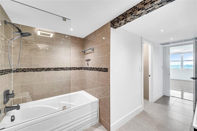 Building Photo - 6770 Indian Creek Dr