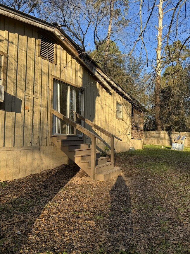 Building Photo - 705 Smokey River Bend