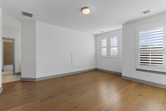 Building Photo - 16516 Leopold Trail