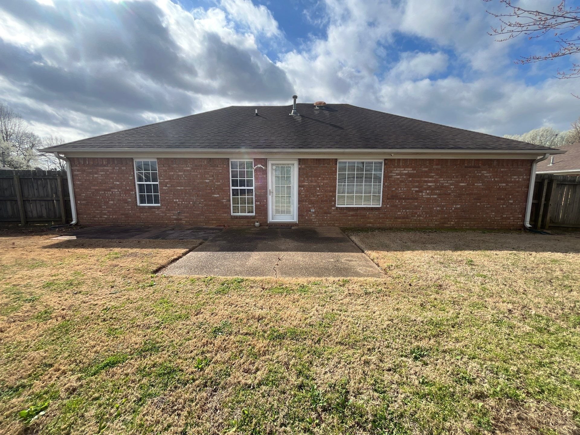 Building Photo - 612 Gettysburg Dr