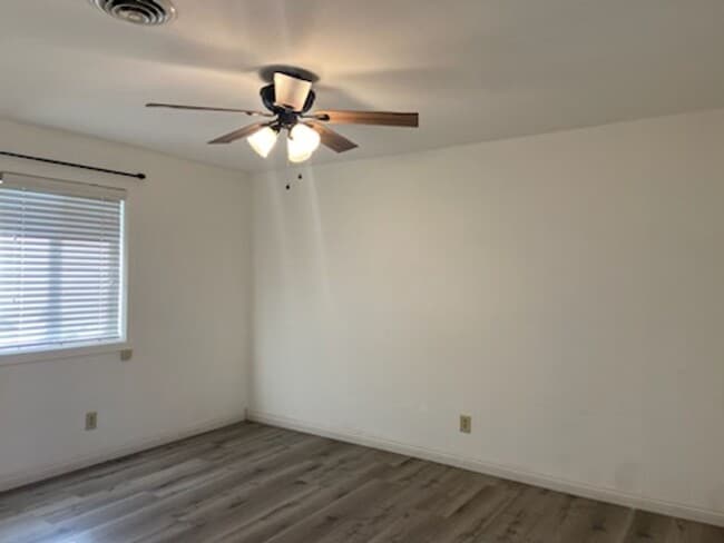 Building Photo - NEWLY REMODLED 3 BEDROOM HOUSE IN MARYSVILLE
