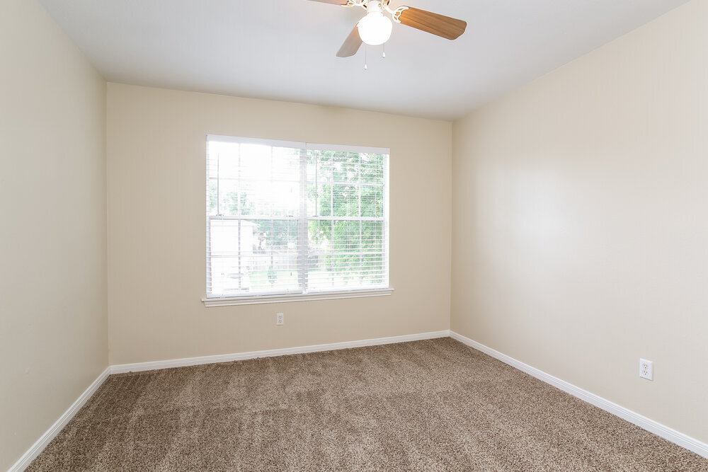 Building Photo - 8002 Scarlet Tanager Dr
