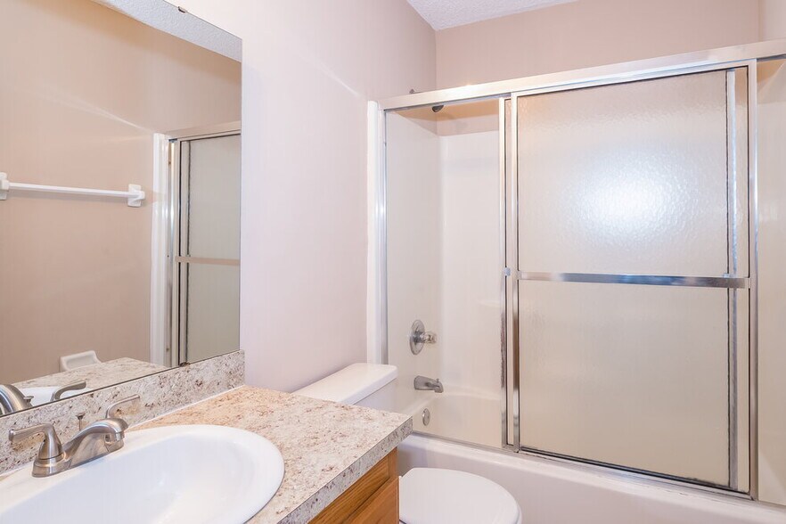 Building Photo - 4479 Cobblefield Cir W