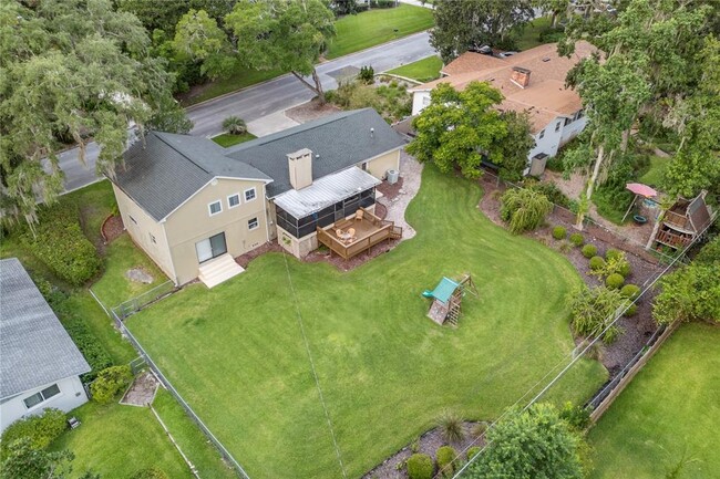 Building Photo - 2026 NW 19th Ln