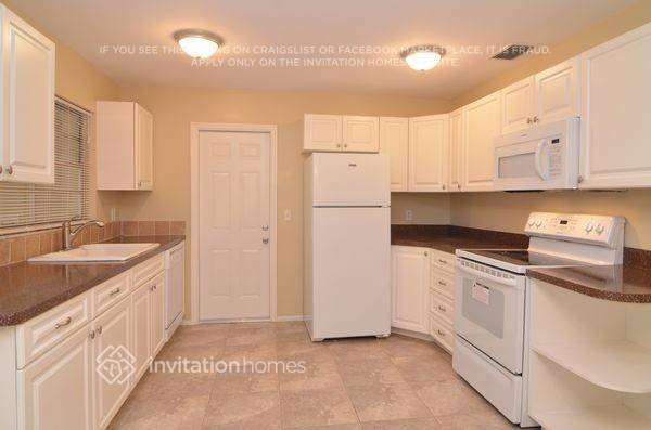 Building Photo - 6550 Winkler Rd