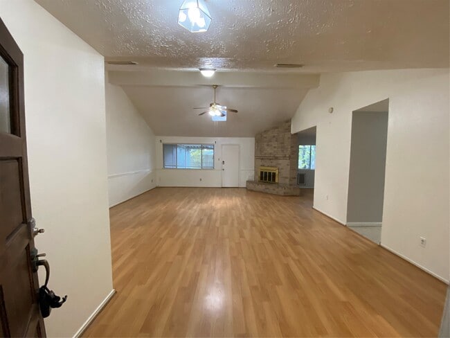 Building Photo - 19311 Spanish Needle Dr