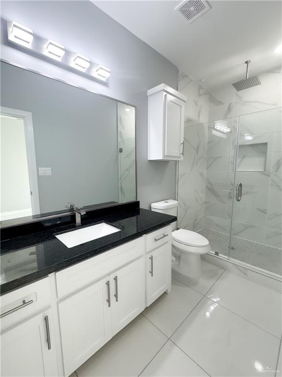Building Photo - 10 San Andres