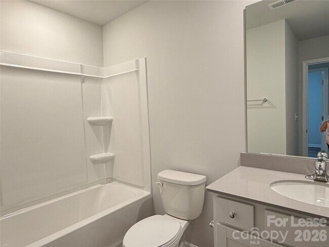 Building Photo - 1207 Suncrest Ave