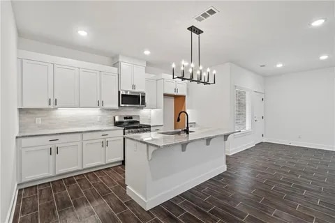 Building Photo - 158 N Banner Ave