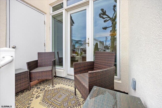 Building Photo - 7701 Atlantic Ave