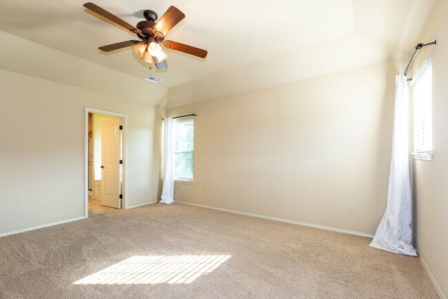 Building Photo - Beautiful 3 Bedroom, 2.5 Bath Home in Jenks