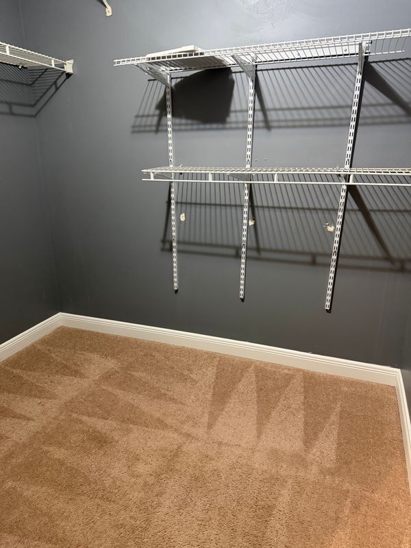 Building Photo - 10244 Farmington Ct