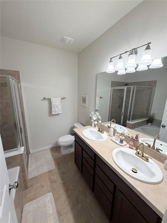 Building Photo - 1825 Cayman Cove Cir