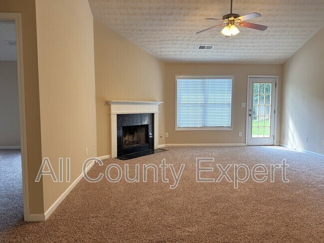 Building Photo - 1277 Poison Oak Ct SE