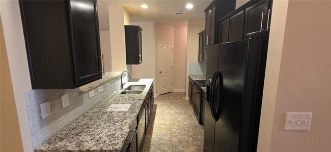 Building Photo - 3912 Brockenhurst Dr