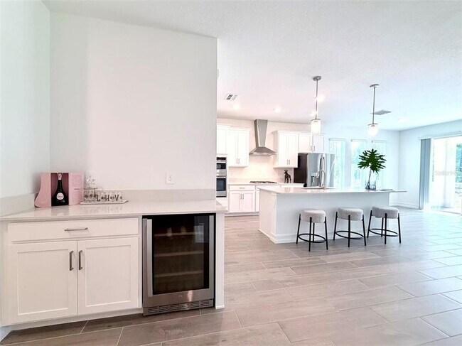 Building Photo - 1307 Broward Dr