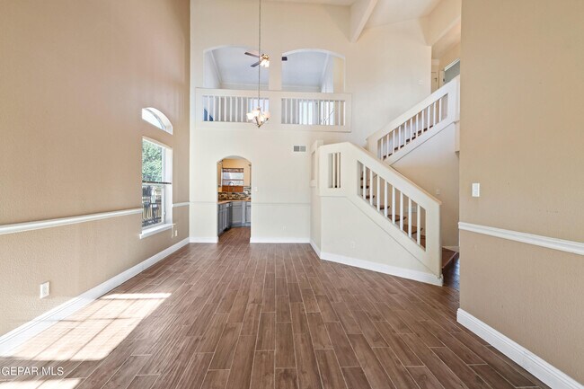 Building Photo - 11236 Northview Dr