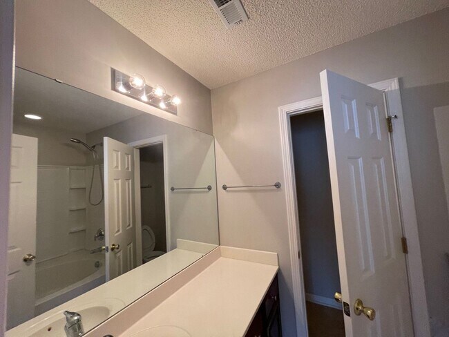 Building Photo - 5623 Fellowship Dr