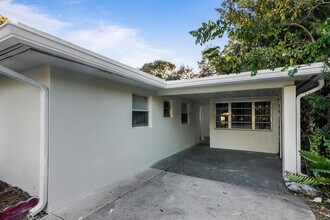 Building Photo - 5073 - YEAA SFH