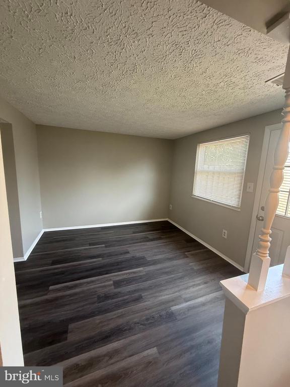 Building Photo - 5752 Charstone Ct