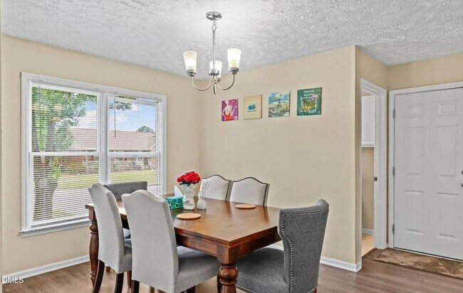 Building Photo - 1142 Blankshire Rd