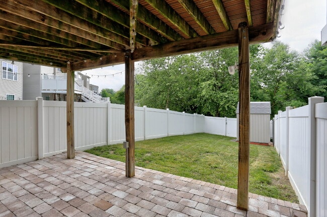 Building Photo - 3BD/2.2BA:  Fabulous Baltimore Townhome