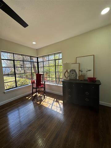 Building Photo - 2622 Wynnewood Dr