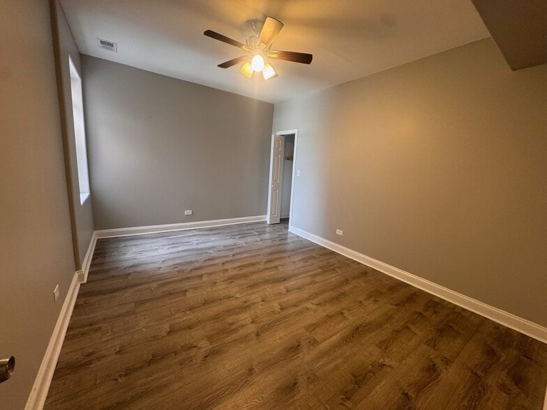 Building Photo - 525-527 N Homan Ave.