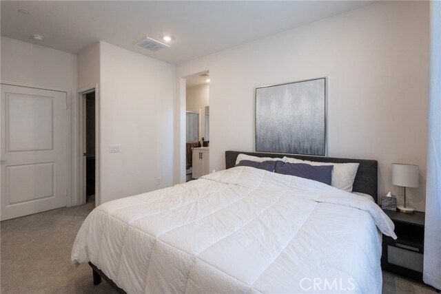 Building Photo - 2640 Sprout Ln