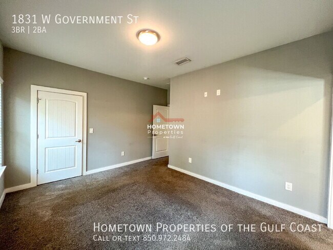 Building Photo - 3-Bed Downtown Pensacola Cottage