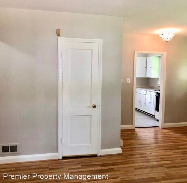 Building Photo - 3 br, 1.5 bath House - 5507 Wilvan Avenue