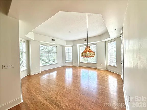 Building Photo - 4625 Piedmont Row Dr