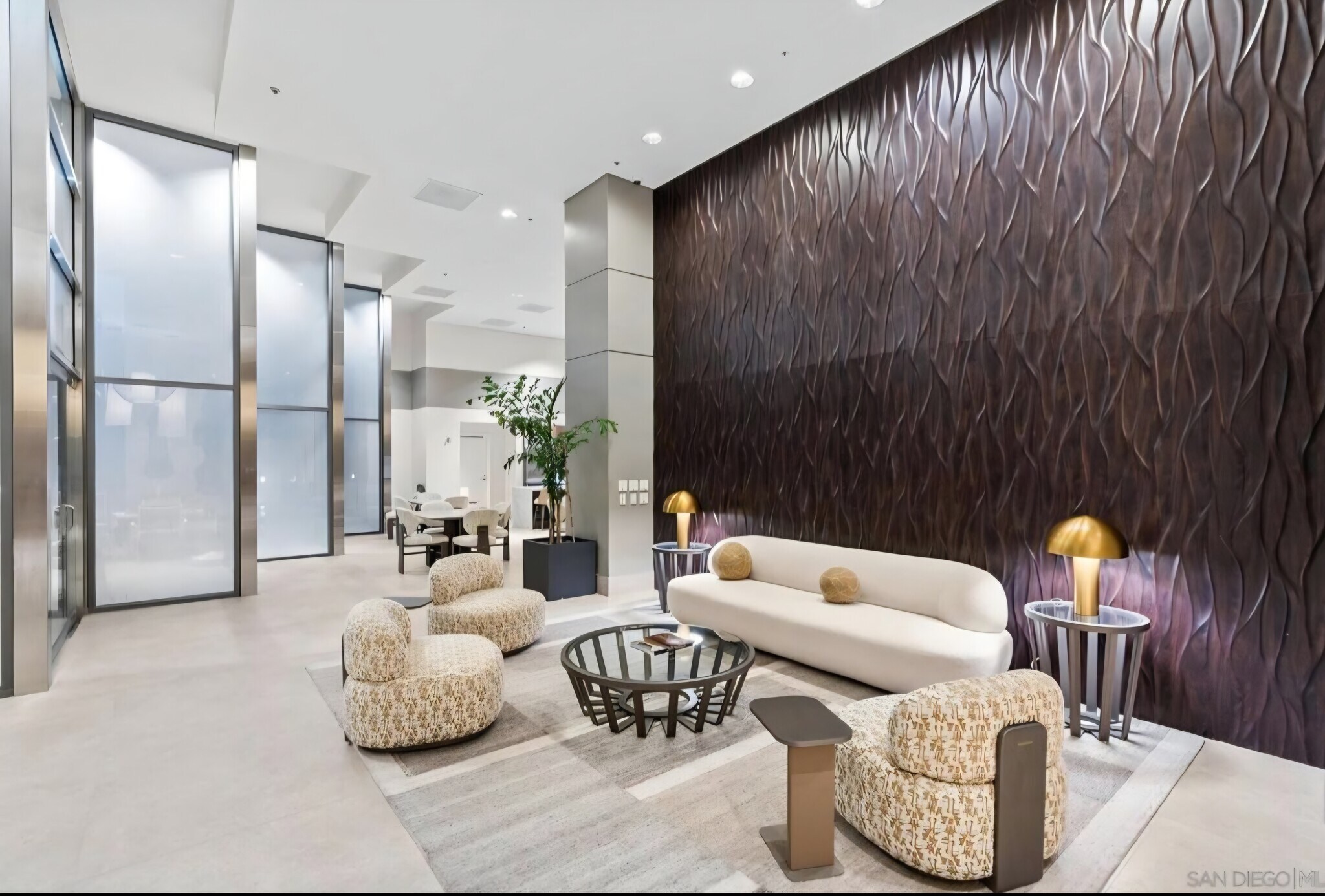 Building Photo - 645 Front St