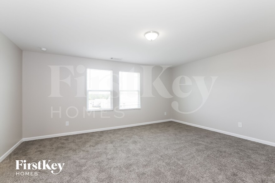 Building Photo - 156 Alexander Ln