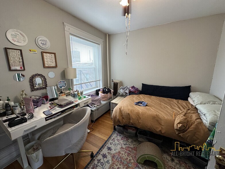 Building Photo - 1625 Commonwealth Ave