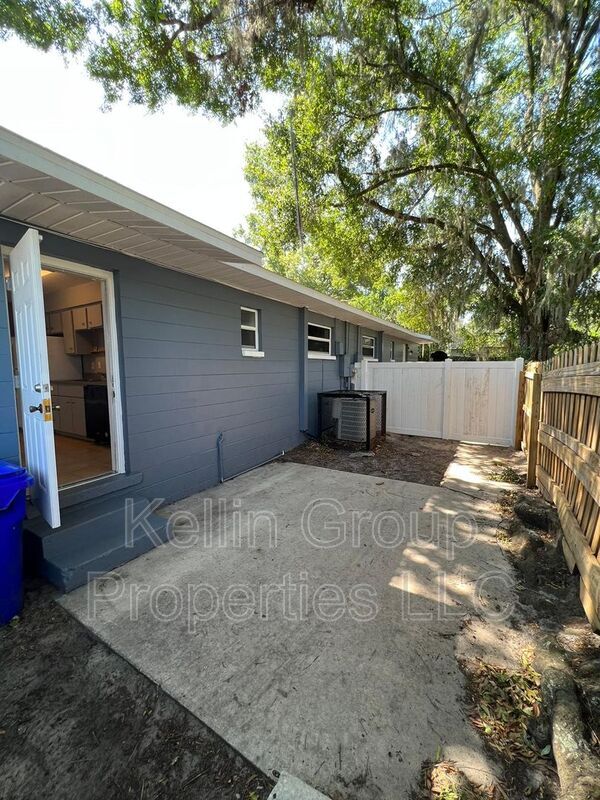 Building Photo - 1308 Herschell St