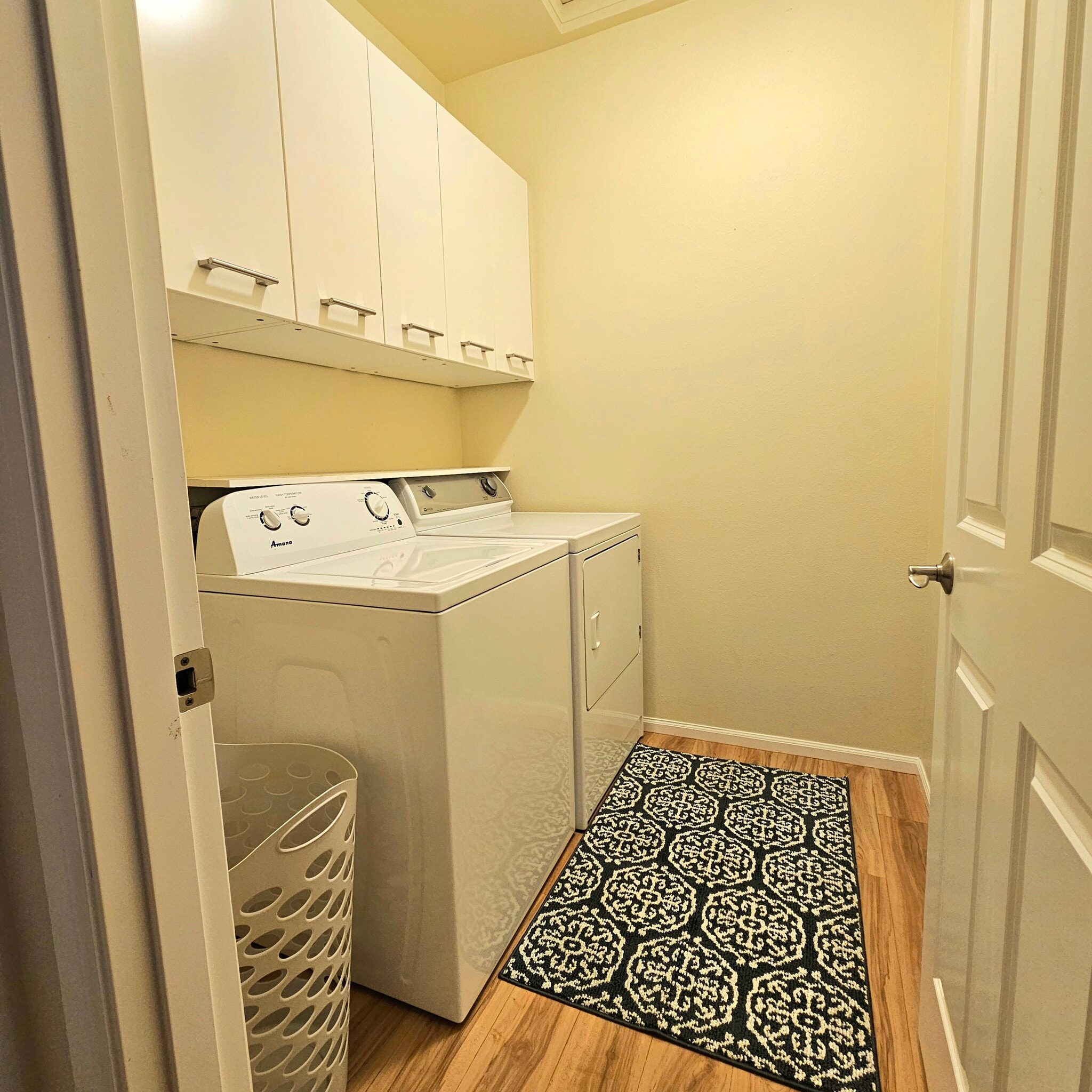 Building Photo - 5631 Acclamation St E